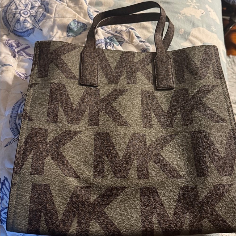 MICHAEL KORS TOTE - Picture 5 of 8